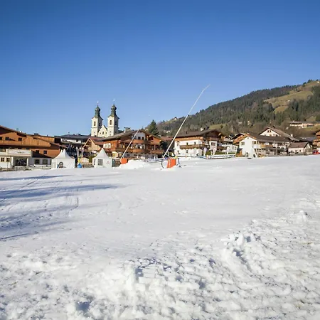 Appartement Holiday home Residenz Edelalm Appartement 4 *